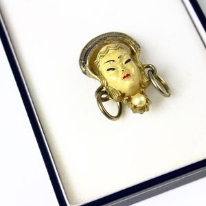 Vintage  Selro Selini Oriental / Asian brooch